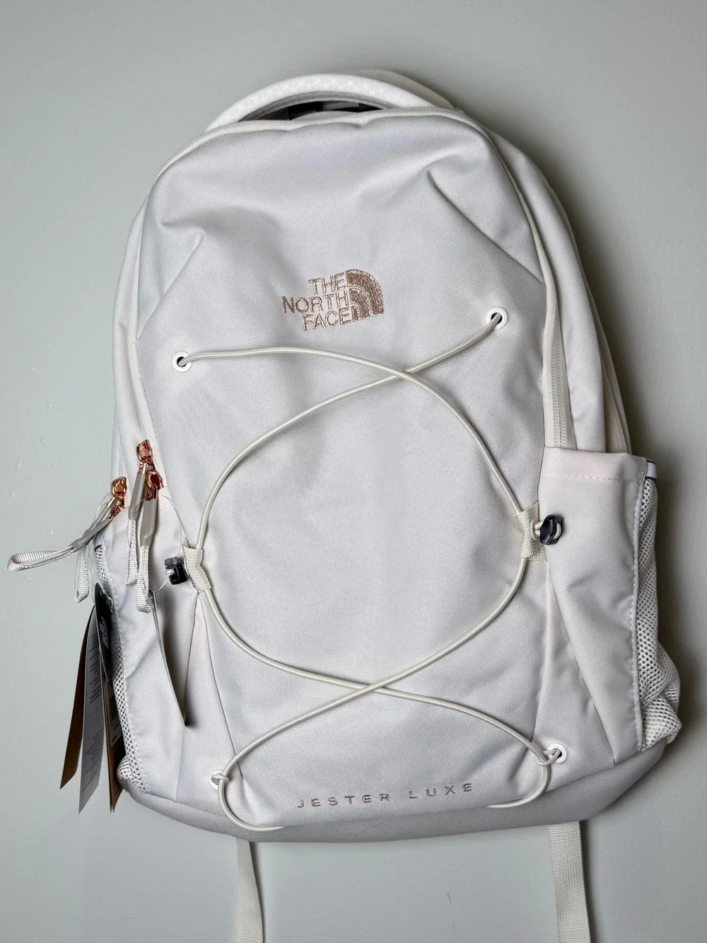 The North Face Jester Luxe Women’s Backpack 27L White Rose Gold NWT